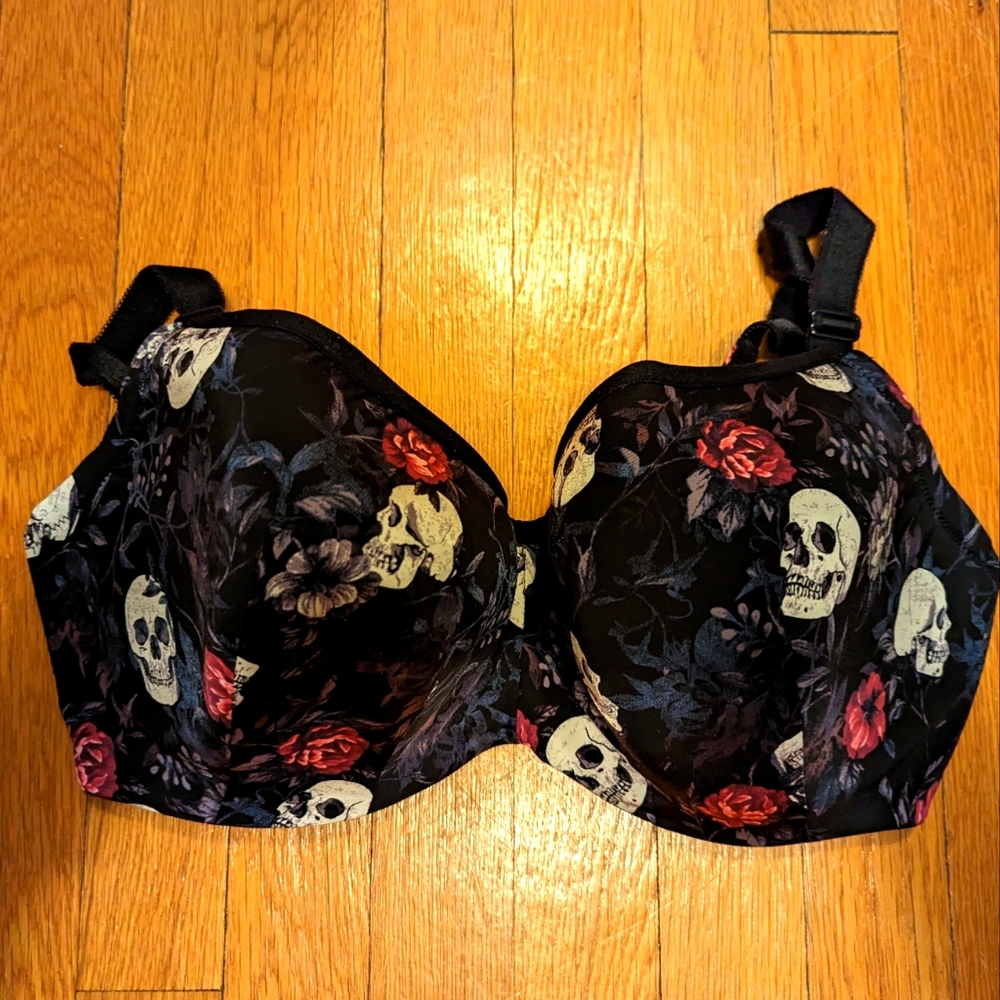 Torrid 40F Skull Floral Bra